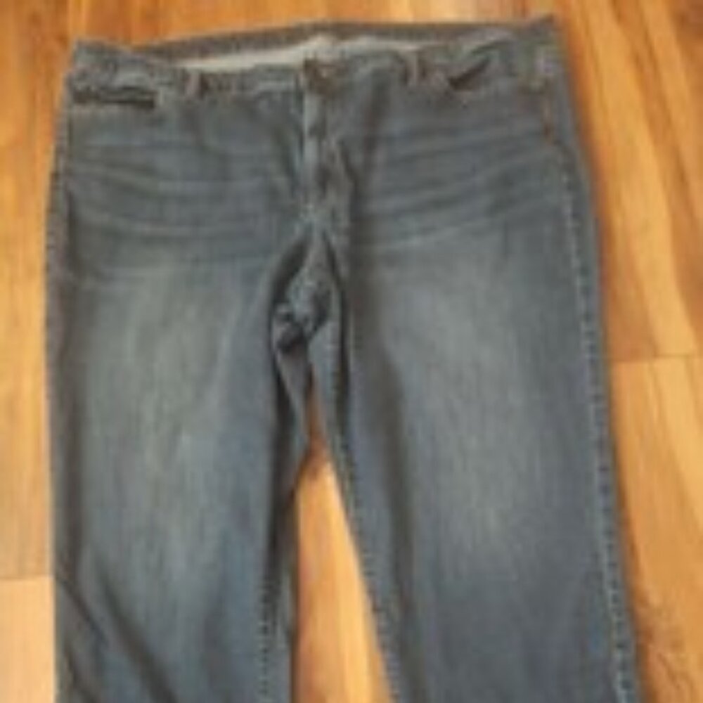 Ladies Jennifer Lopez Plus Size Boyfriend Fit Straight Leg Jeans size 24